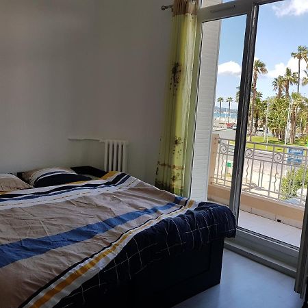 Studio With Sea View For 2 People Тулон Экстерьер фото